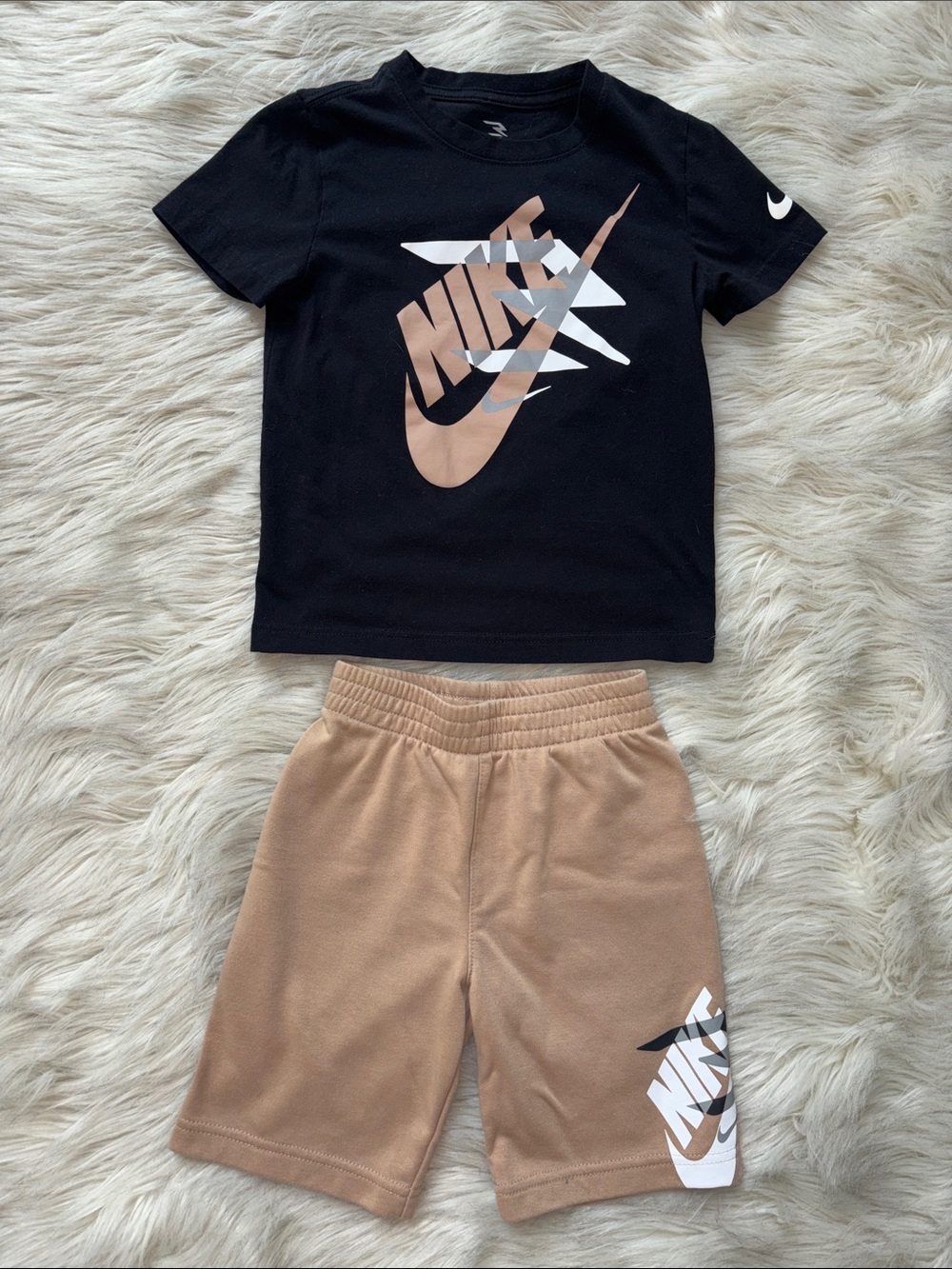 5 for $25🎈Nike outfit